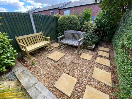 3 bedroom Terraced House to let in Legge Street, Newcastle-under-Lyme, ST5