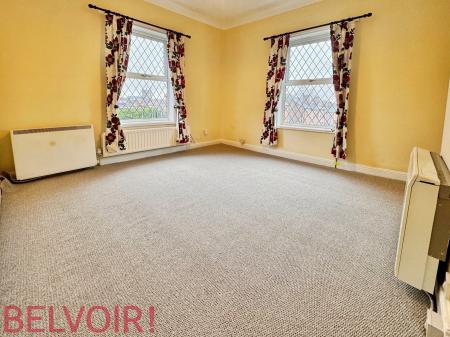 1 bedroom Flat to let in Broad Street, Newcastle-under-Lyme, ST5