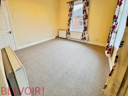 1 bedroom Flat to let in Broad Street, Newcastle-under-Lyme, ST5
