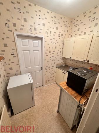 1 bedroom Flat to let in Broad Street, Newcastle-under-Lyme, ST5