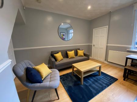 4 bedroom House share to let in Guildford Street,, Stoke-on-Trent, ST4