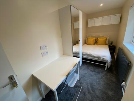 4 bedroom House share to let in Guildford Street,, Stoke-on-Trent, ST4