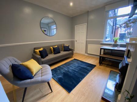 4 bedroom House share to let in Guildford Street,, Stoke-on-Trent, ST4