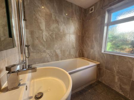 2 bedroom Terraced House to let in Penkville Street, Stoke-on-Trent, ST4