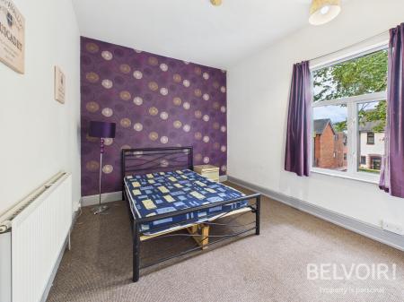 2 bedroom Terraced House for sale in Albert Street, Newcastle Under Lyme, ST5