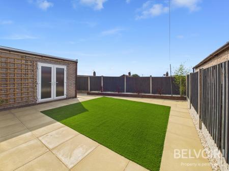 2 bedroom Bungalow for sale in Alfreton Road, Fenpark, Stoke On Trent, ST4