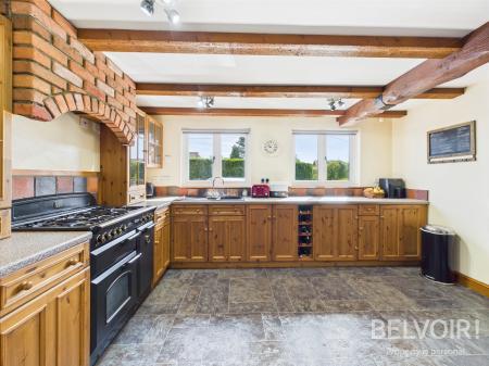 4 bedroom Detached house for sale in Ash Lane, Yarnfield, Stone, ST15