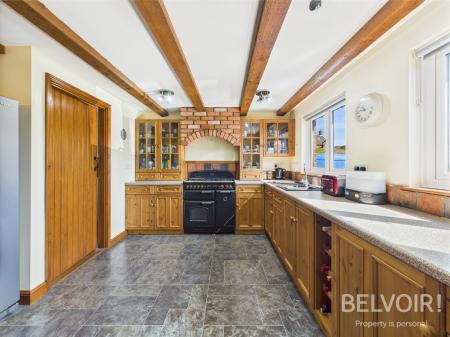 4 bedroom Detached house for sale in Ash Lane, Yarnfield, Stone, ST15