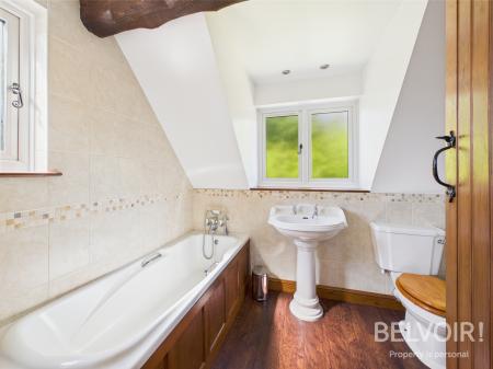 4 bedroom Detached house for sale in Ash Lane, Yarnfield, Stone, ST15