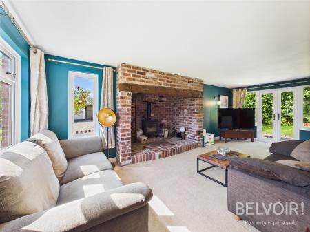 4 bedroom Detached house for sale in Ash Lane, Yarnfield, Stone, ST15