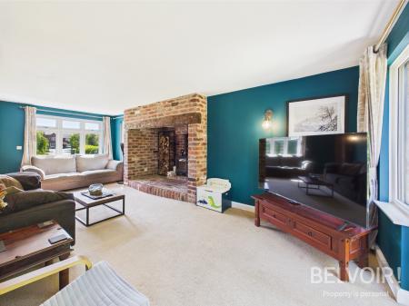 4 bedroom Detached house for sale in Ash Lane, Yarnfield, Stone, ST15