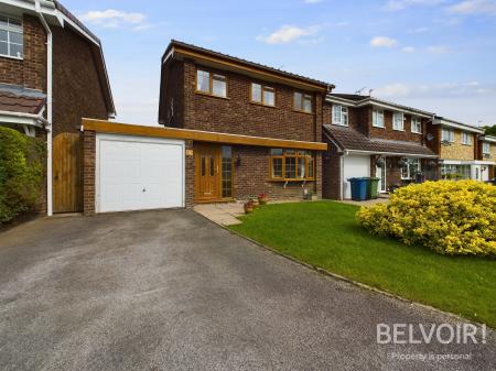 Balmoral Close, Cherryfields, Stone, ST15
