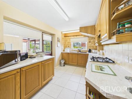 3 bedroom Detached house for sale in Bracken Close, Tittensor, ST12