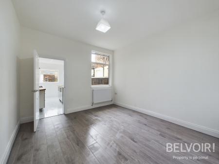 4 bedroom Terraced House for sale in Guildford Street, Stoke On Trent, ST4