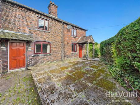 4 bedroom Cottage for sale in Highway Lane, Keele, Newcastle Under Lyme, ST5