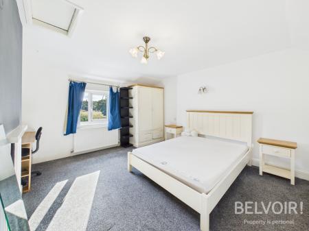 4 bedroom Cottage for sale in Highway Lane, Keele, Newcastle Under Lyme, ST5