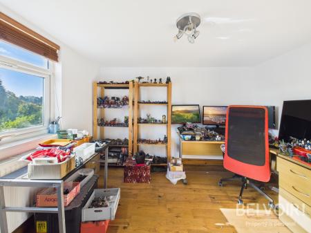 4 bedroom Semi-detached house for sale in Lincoln Grove, Clayton, Newcastle Under Lyme, ST5