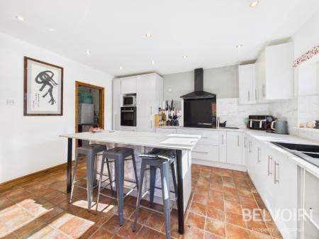 4 bedroom Semi-detached house for sale in Lincoln Grove, Clayton, Newcastle Under Lyme, ST5