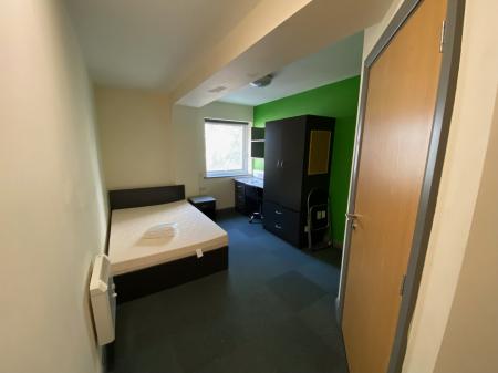 1 bedroom Studio flat for sale in London Road, Stoke, Stoke On Trent, ST4