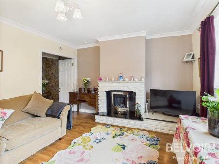 3 bedroom Terraced House for sale in Longton Road, Stone, ST15