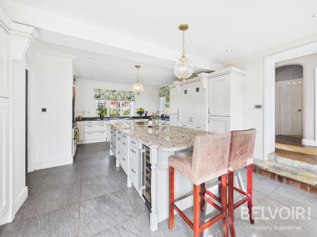 6 bedroom Detached house for sale in Moss Lane, Yarnfield, Stone, ST15