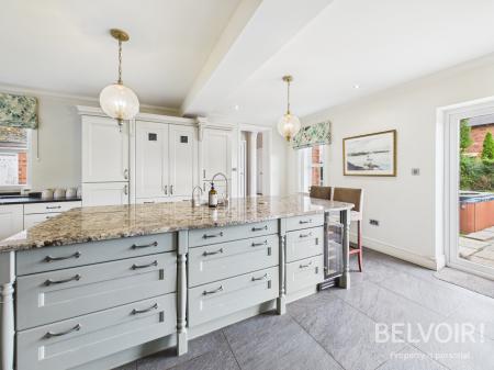 6 bedroom Detached house for sale in Moss Lane, Yarnfield, Stone, ST15