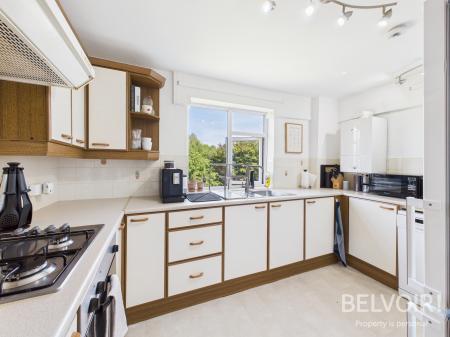 2 bedroom Maisonette for sale in Pike Close, Stafford, ST16