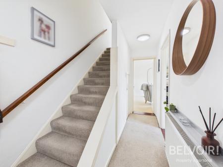 2 bedroom Maisonette for sale in Pike Close, Stafford, ST16