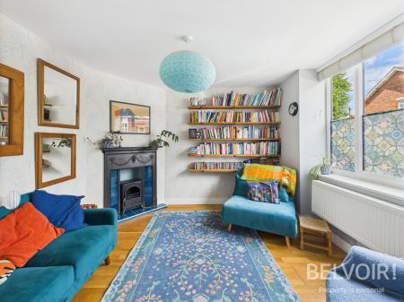 4 bedroom Terraced House for sale in York Street, Stone, ST15
