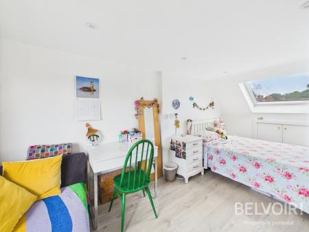 4 bedroom Terraced House for sale in York Street, Stone, ST15