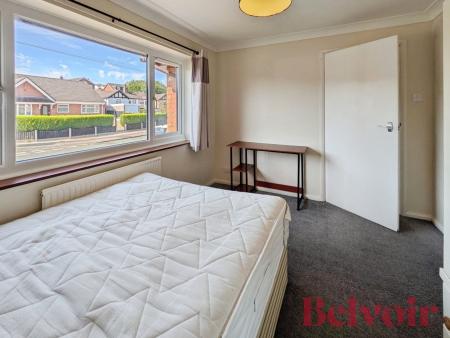 5 bedroom Semi-detached house to let in Park Road, Silverdale, ST5