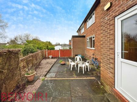 5 bedroom Semi-detached house to let in Park Road, Silverdale, ST5