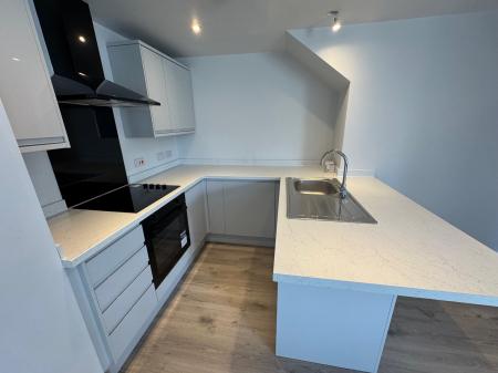 2 bedroom Apartment to let in Apedale Road, Chesterton, ST5