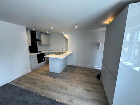 2 bedroom Apartment to let in Apedale Road, Chesterton, ST5