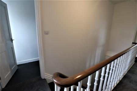 2 bedroom Flat to let in Albert Place, Stoke-on-Trent, ST3