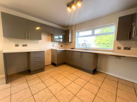 3 bedroom Semi-detached house to let in Baddeley Hall Road, Stoke-on-Trent, ST2