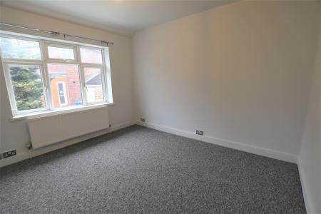 3 bedroom Semi-detached house to let in Hartshill Road, Hartshill, Stoke-on-Trent, ST4