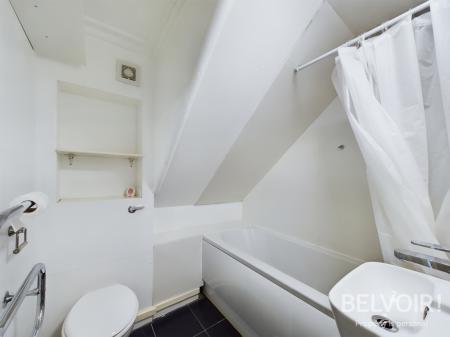 1 bedroom Flat to let in Portland Mews, Porthill, Newcastle-under-Lyme, ST5