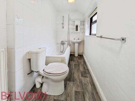 2 bedroom Terraced House to let in Oxford Road, May Bank, Newcastle-under-Lyme, ST5