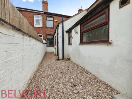 2 bedroom Terraced House to let in Oxford Road, May Bank, Newcastle-under-Lyme, ST5