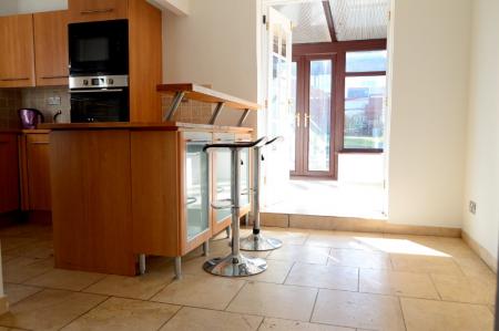 3 bedroom Semi-detached house to let in Gladstone Street, Stoke-on-Trent, ST4