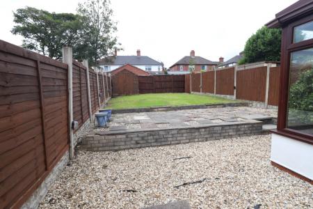 3 bedroom Semi-detached house to let in Gladstone Street, Stoke-on-Trent, ST4