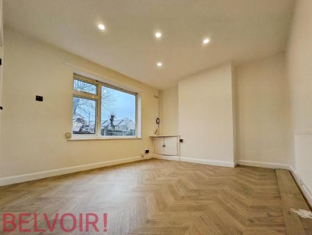 2 bedroom Semi-detached house to let in Beasley Avenue, Newcastle-under-Lyme, ST5