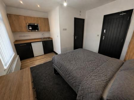 1 bedroom House share to let in Room 4 Bath Street, Stoke-on-Trent, ST4