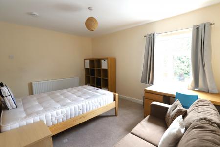 Shaw Street, Newcastle-under-Lyme, ST5