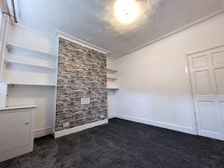 2 bedroom Terraced House to let in Cornwallis Street, Stoke-on-Trent, ST4