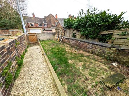 2 bedroom Terraced House to let in Greatbatch Avenue, Penkhull, Stoke-on-Trent, ST4