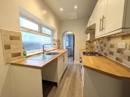 2 bedroom Terraced House to let in Greatbatch Avenue, Penkhull, Stoke-on-Trent, ST4