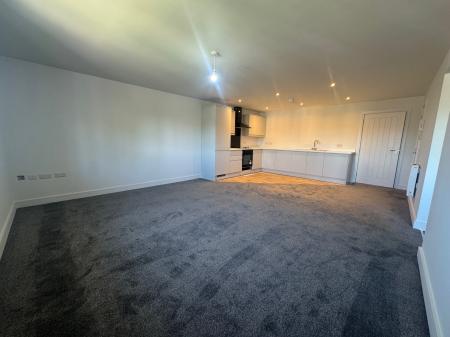 2 bedroom Apartment to let in Apedale Road, Chesterton, ST5