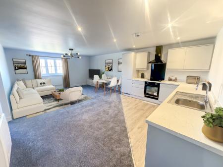 2 bedroom Apartment to let in Apedale Road, Chesterton, ST5